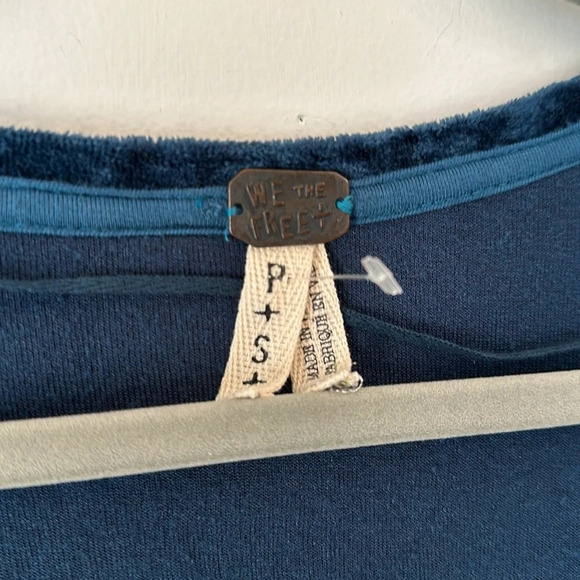 Free People We the Free Crushed Velvet Luxe Tunic Top Jewel Blue Small - Picture 5 of 8